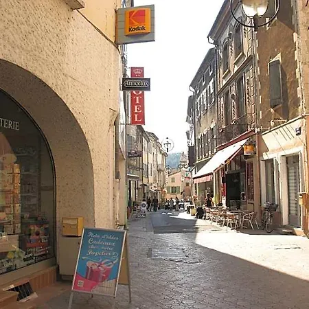 Des Alpes Hotel