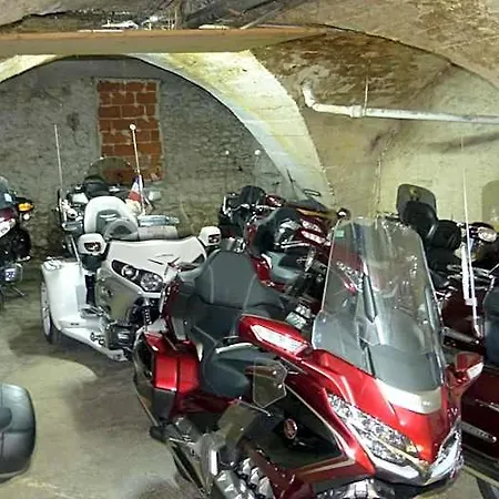 Des Alpes Hotel